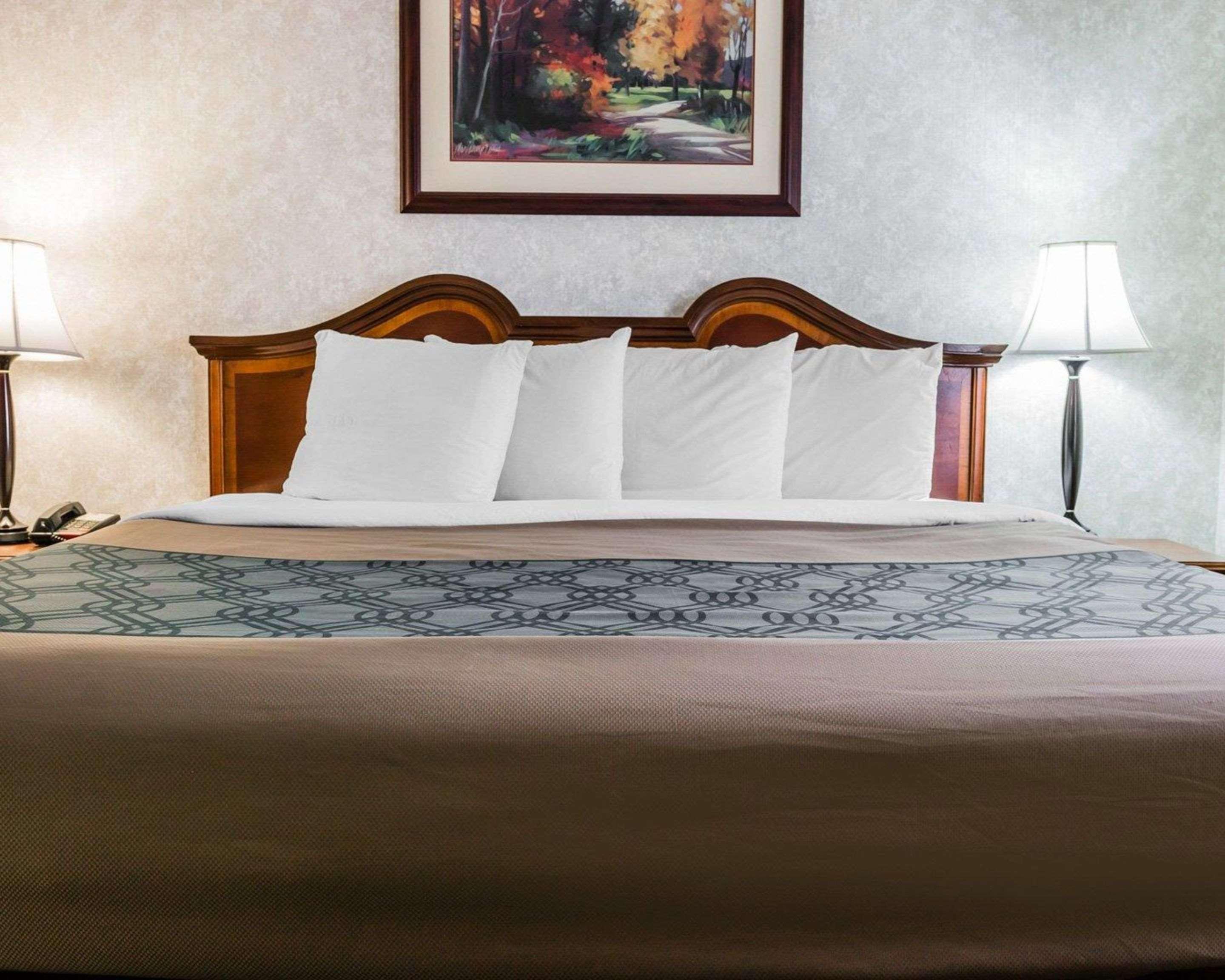 Econo Lodge & Suites Cascade Extérieur photo