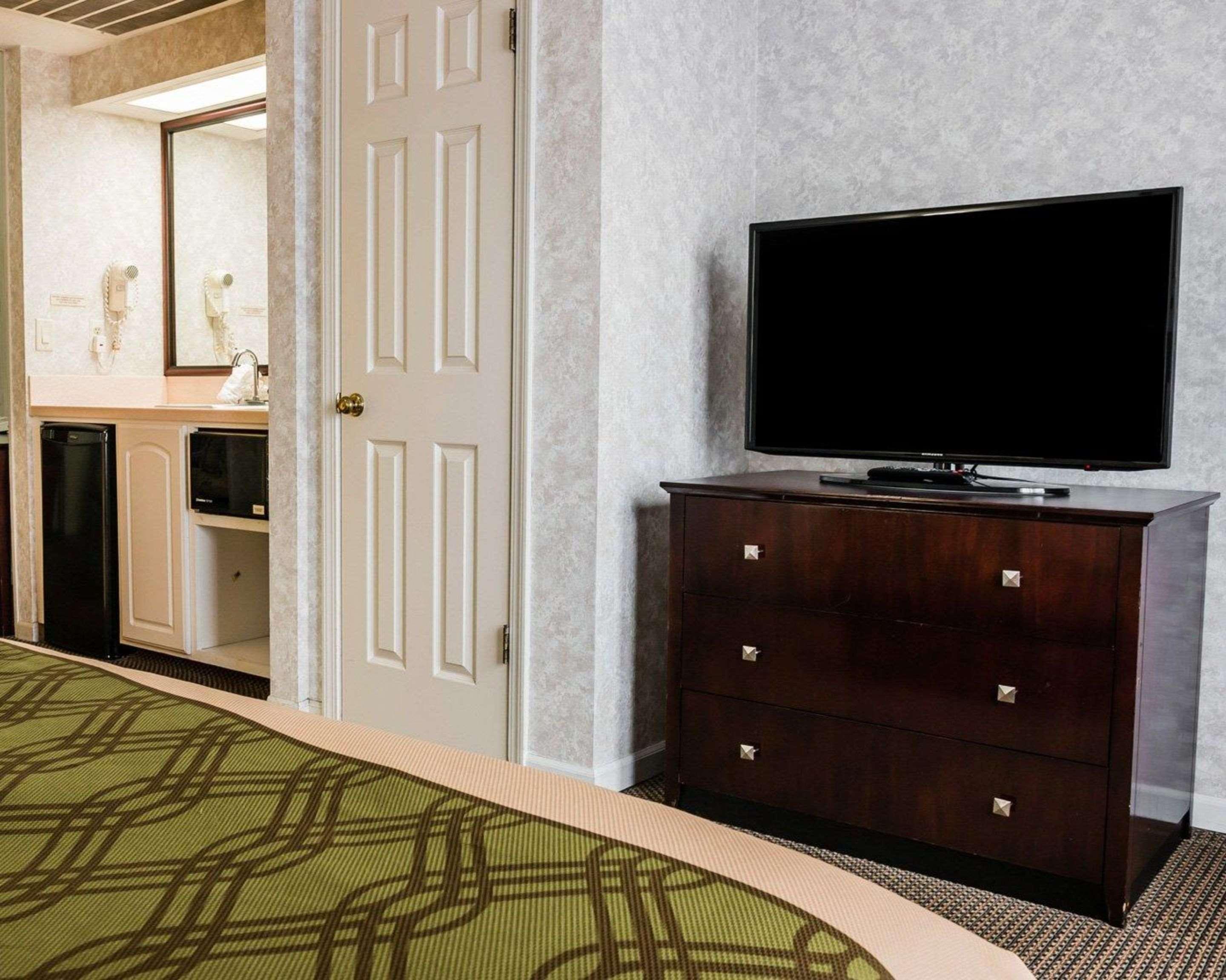 Econo Lodge & Suites Cascade Extérieur photo