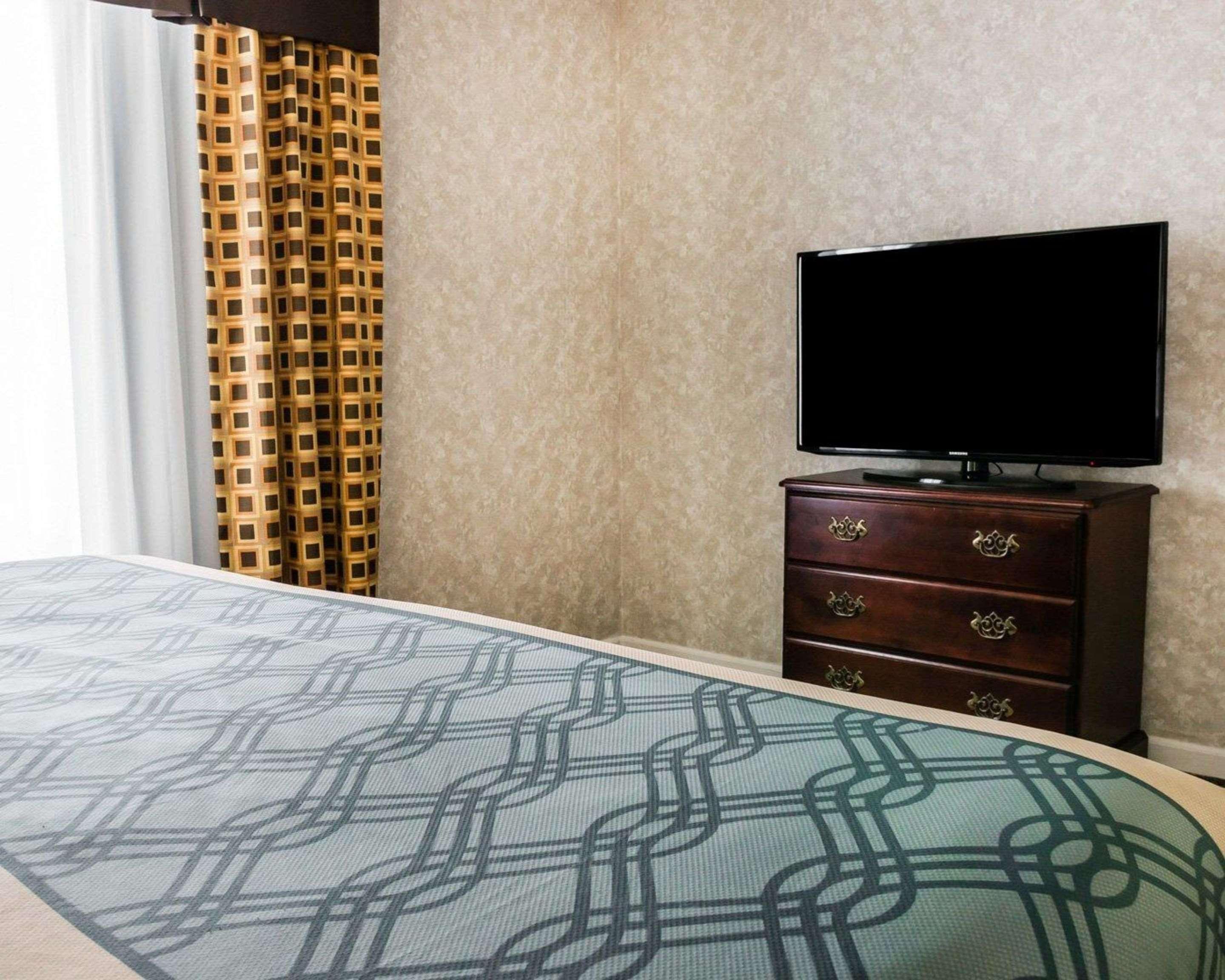 Econo Lodge & Suites Cascade Extérieur photo