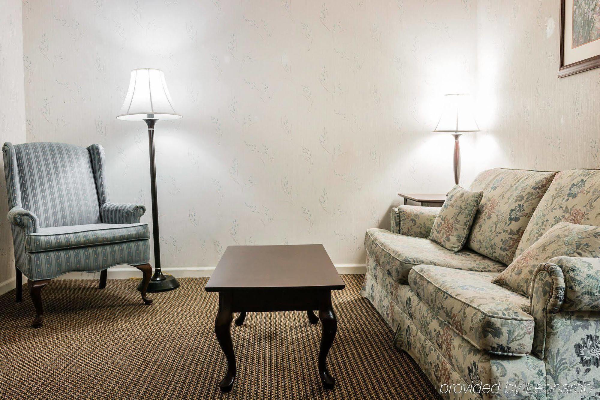 Econo Lodge & Suites Cascade Extérieur photo
